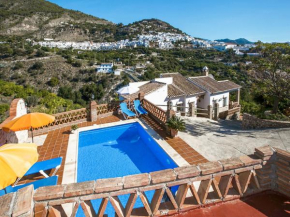 Holiday Home Francisco - FRG202